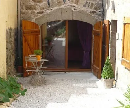 Et Table D'hotes Magaadjukalo Saint-Maurice-de-Lignon