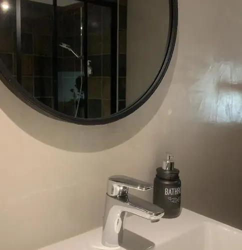 Alojamento de Acomodação e Pequeno-almoço Et Table D'hôtes Magaadjukalo 3*